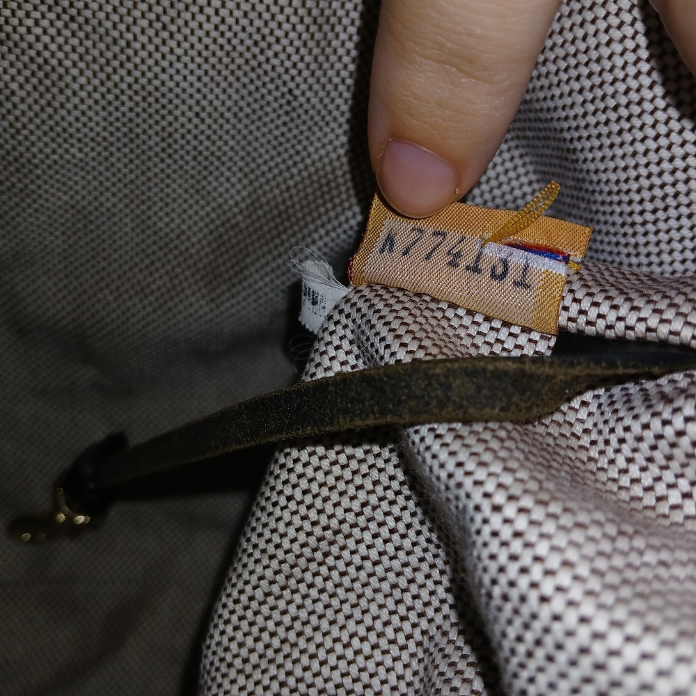 Dooney And Bourke Bag Classic - Picture 3 of 15